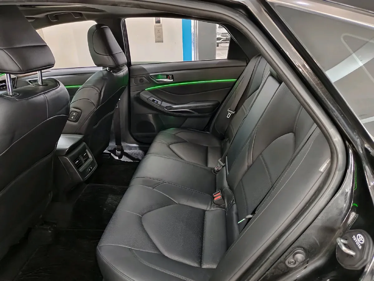 2021 Toyota Avalon 2.5L 209HP L4 8AT,autocango,china used car exporter,china ev exporter,chinese used car exporter,chinese used ev exporter