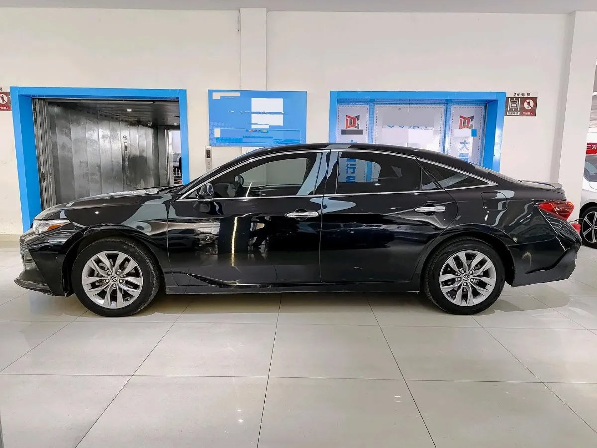 2021 Toyota Avalon 2.5L 209HP L4 8AT,autocango,china used car exporter,china ev exporter,chinese used car exporter,chinese used ev exporter
