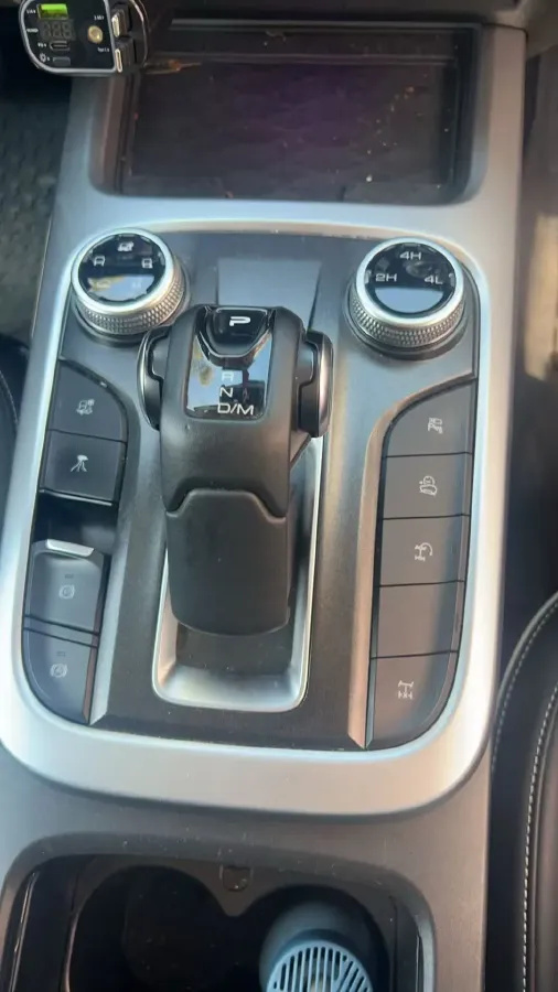 2021 Tank 300 2.0T 227HP L4 8AT,autocango,china used car exporter,china ev exporter,chinese used car exporter,chinese used ev exporter