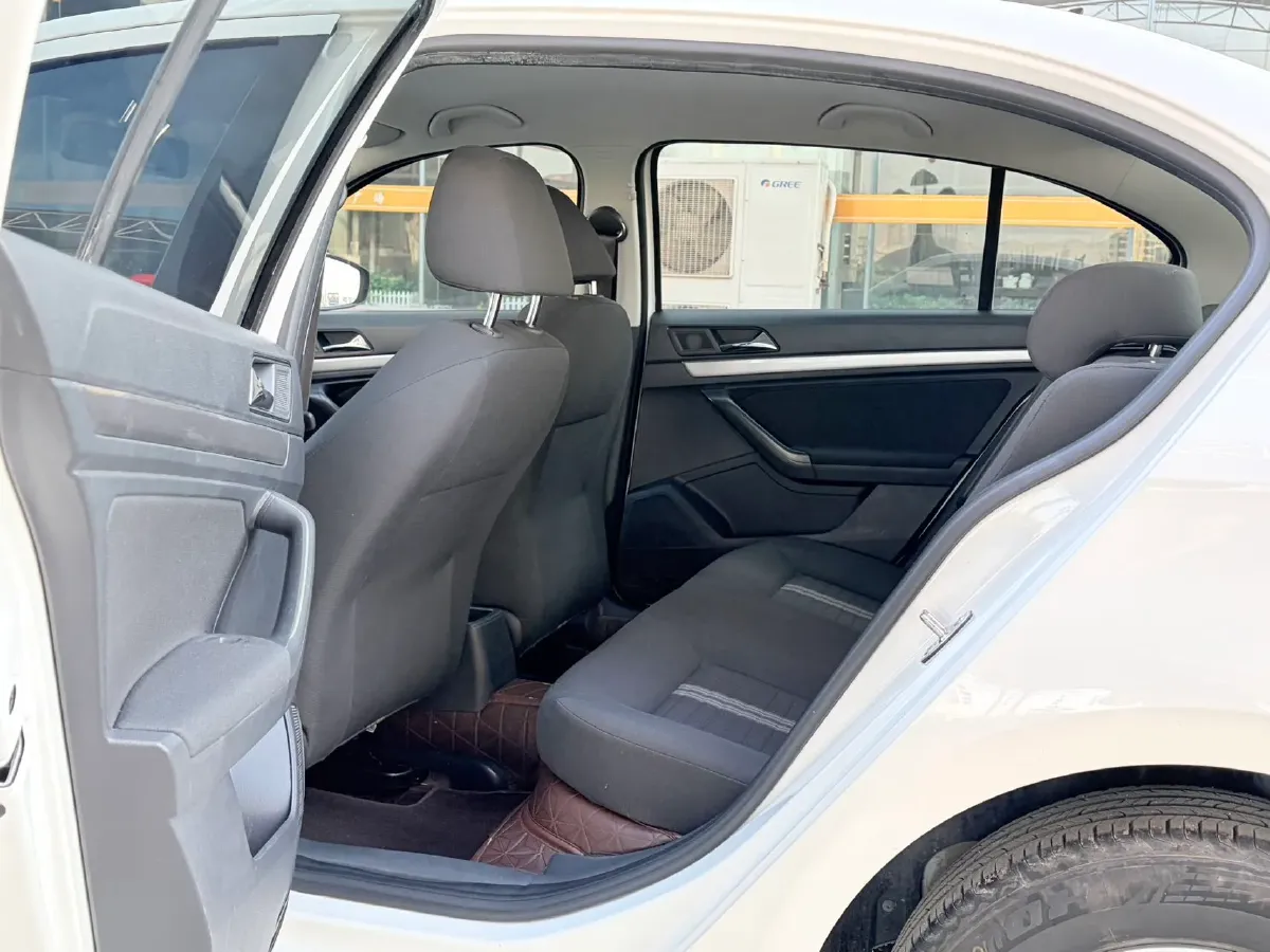 2019 ChangAn Eado XT 1.6L 128HP L4 6AT,autocango,china used car exporter,china ev exporter,chinese used car exporter,chinese used ev exporter