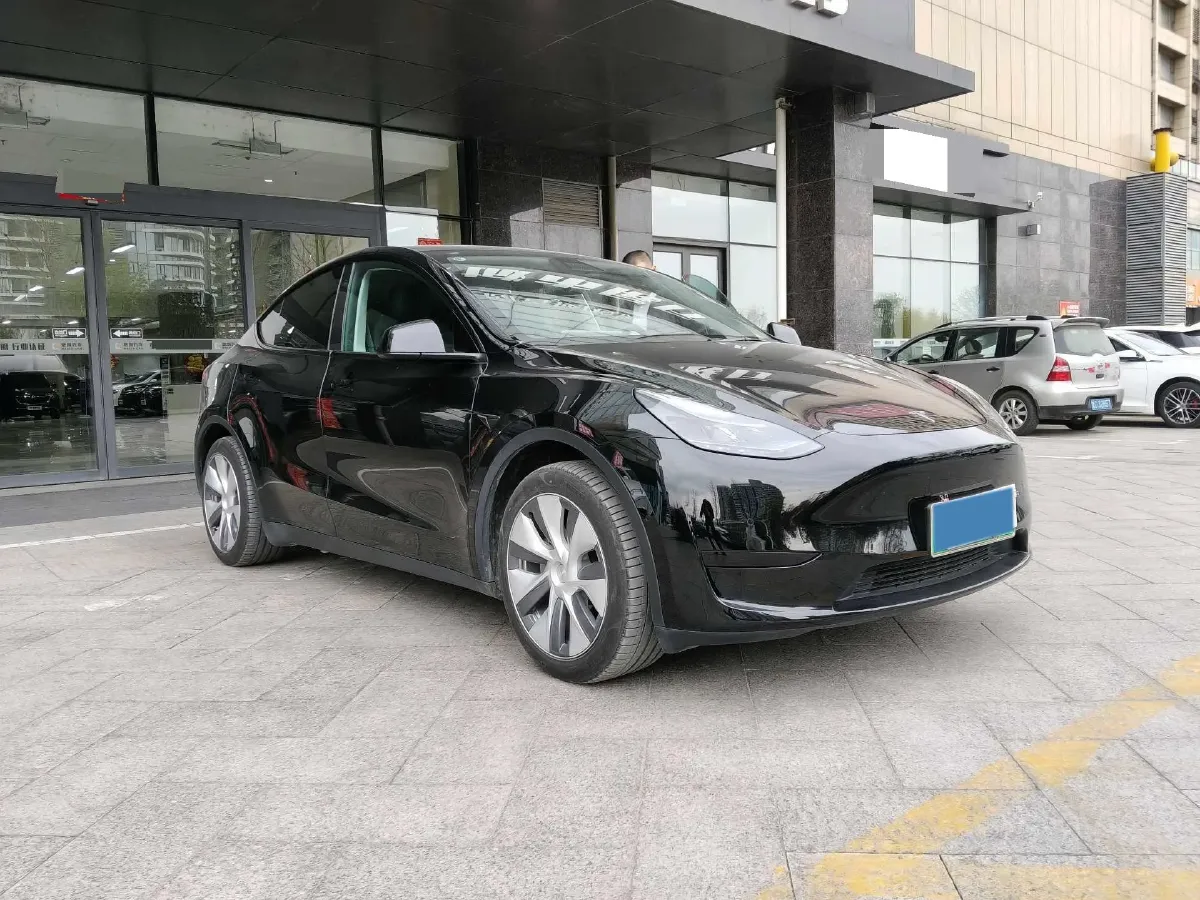 2022 Tesla Model Y BEV 60KWH,autocango,china used car exporter,china ev exporter,chinese used car exporter,chinese used ev exporter