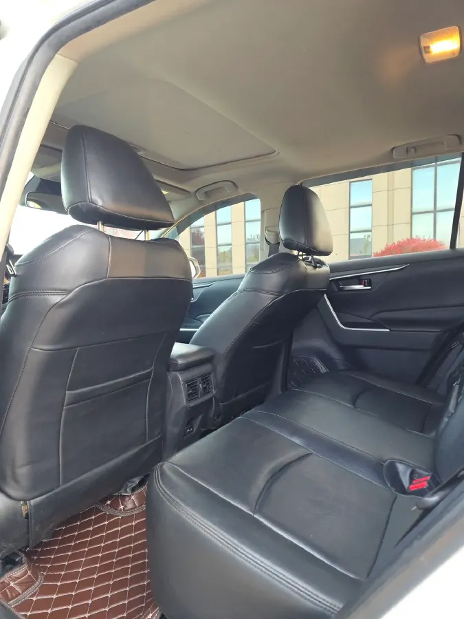 2021 Toyota RAV4 2.0L 171HP L4 CVT,autocango,china used car exporter,china ev exporter,chinese used car exporter,chinese used ev exporter