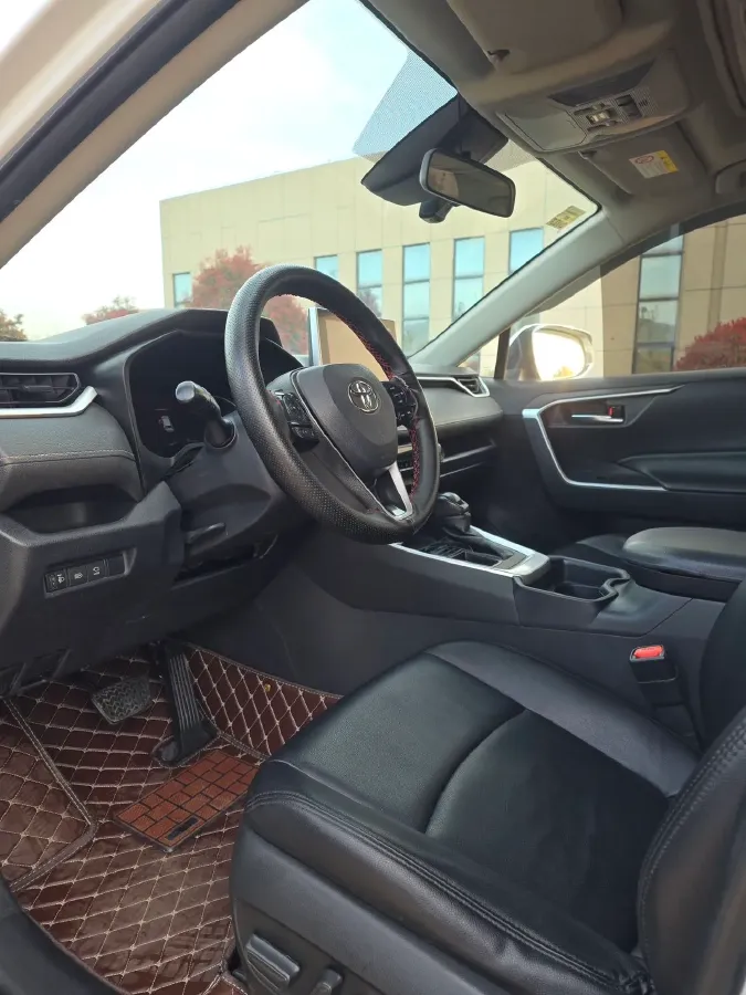 2021 Toyota RAV4 2.0L 171HP L4 CVT,autocango,china used car exporter,china ev exporter,chinese used car exporter,chinese used ev exporter