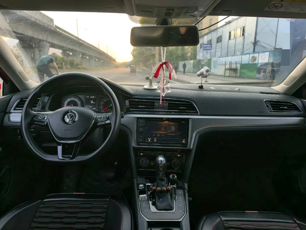 2019 Volkswagen Passat 1.4T 150HP L4 7DCT,autocango,china used car exporter,china ev exporter,chinese used car exporter,chinese used ev exporter