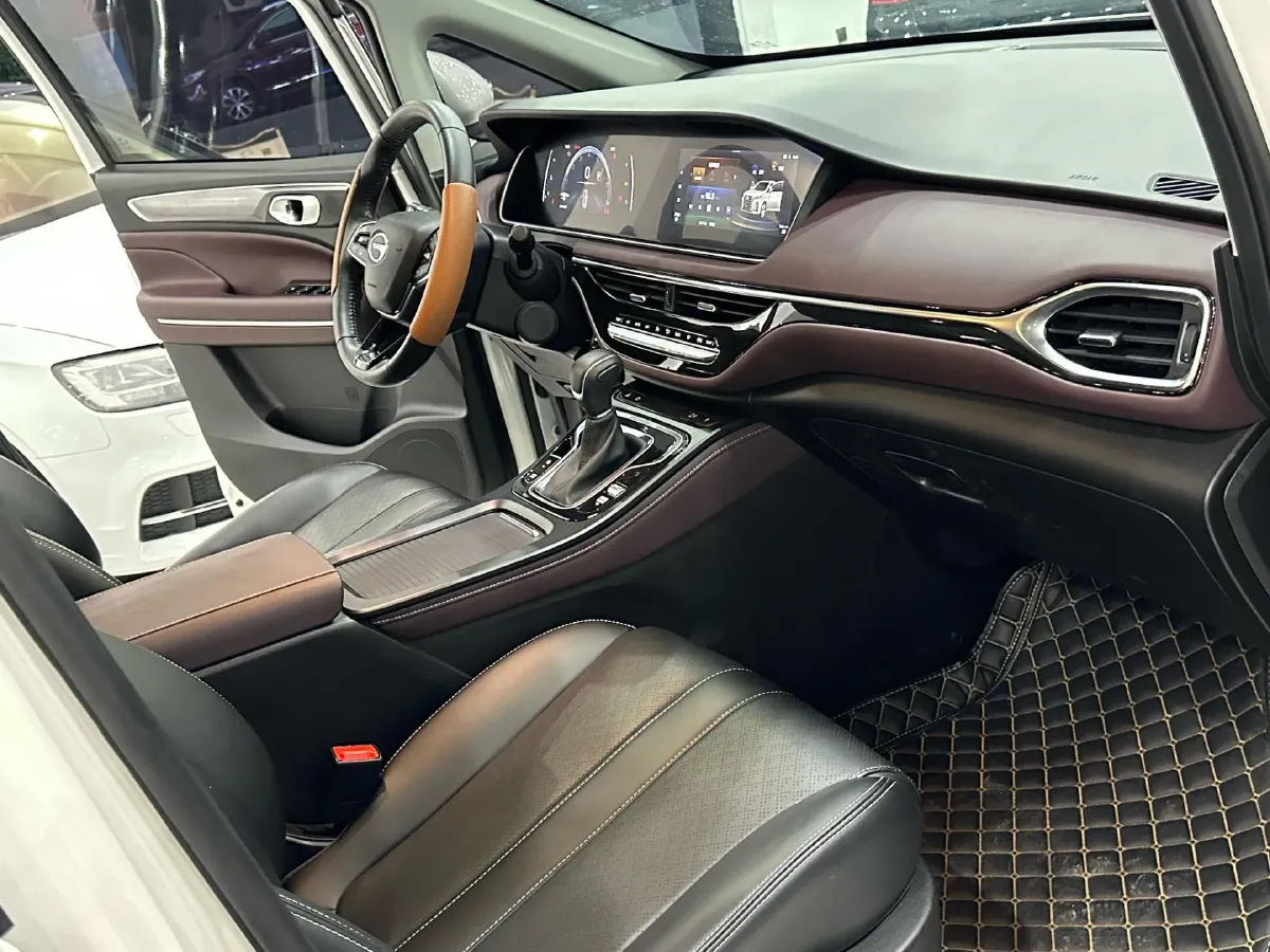 2021 GAC Trumpchi M6 1.5T 169HP L4 7DCT,autocango,china used car exporter,china ev exporter,chinese used car exporter,chinese used ev exporter