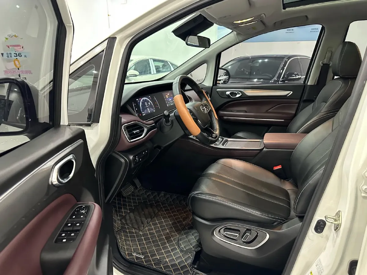 2021 GAC Trumpchi M6 1.5T 169HP L4 7DCT,autocango,china used car exporter,china ev exporter,chinese used car exporter,chinese used ev exporter