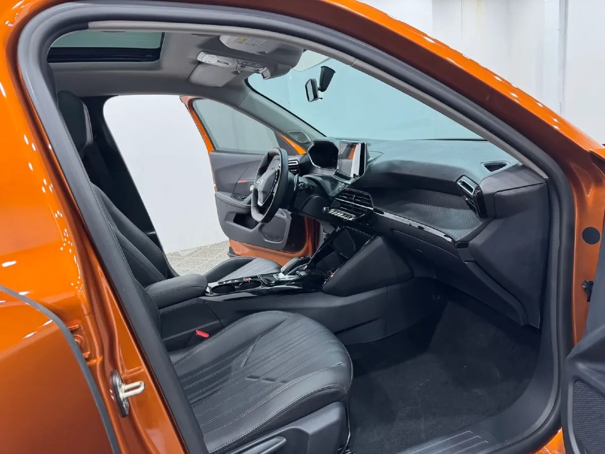 2022 Peugeot 2008 1.2T 136HP L3 6DCT,autocango,china used car exporter,china ev exporter,chinese used car exporter,chinese used ev exporter