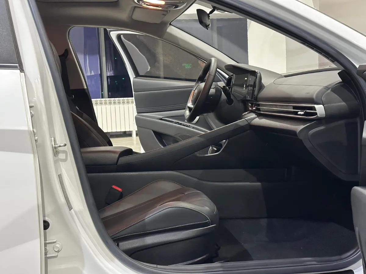 2021 Hyundai Elantra 1.5L 115HP L4 CVT,autocango,china used car exporter,china ev exporter,chinese used car exporter,chinese used ev exporter