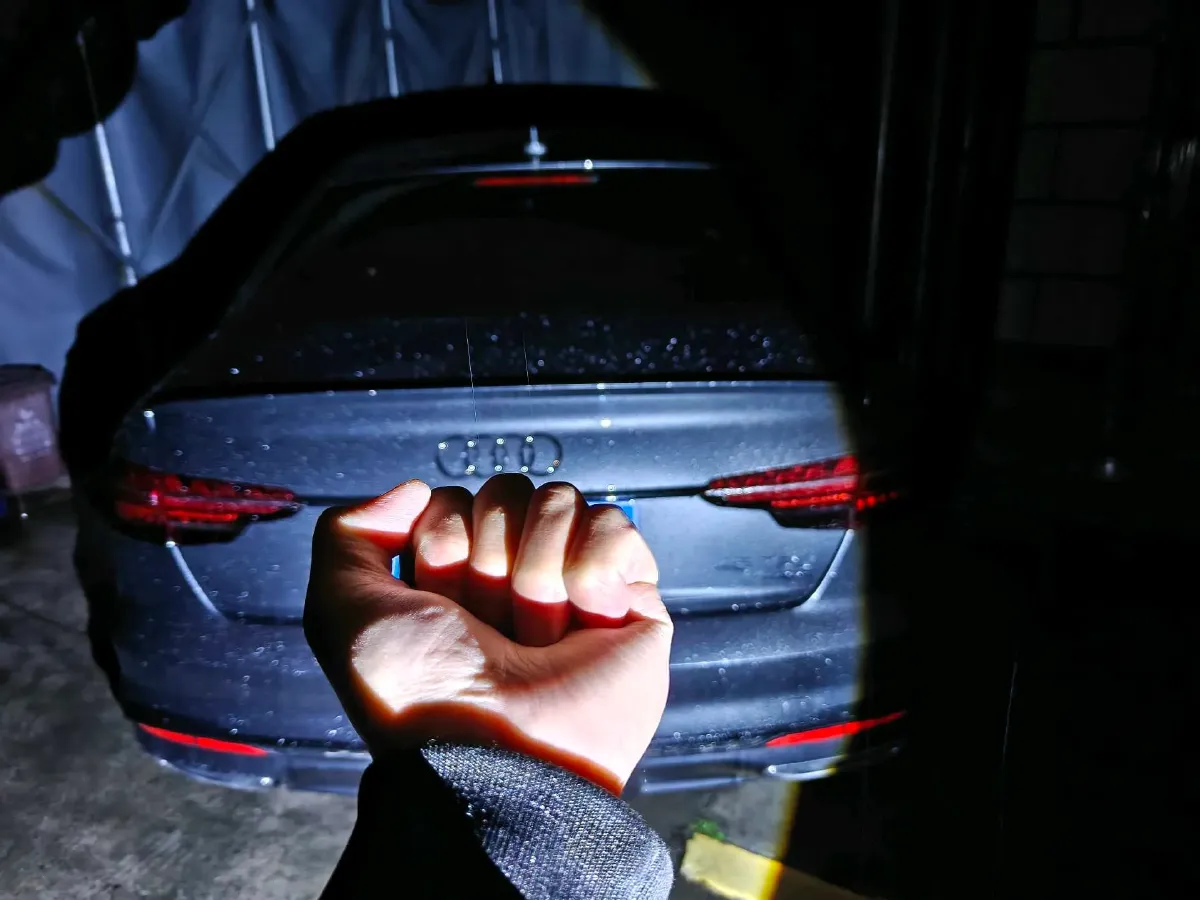 2022 Audi A4L 2.0T 252HP L4 7DCT,autocango,china used car exporter,china ev exporter,chinese used car exporter,chinese used ev exporter