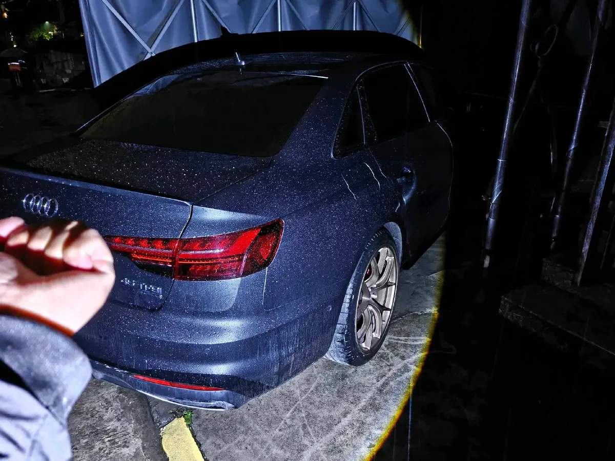 2022 Audi A4L 2.0T 252HP L4 7DCT,autocango,china used car exporter,china ev exporter,chinese used car exporter,chinese used ev exporter