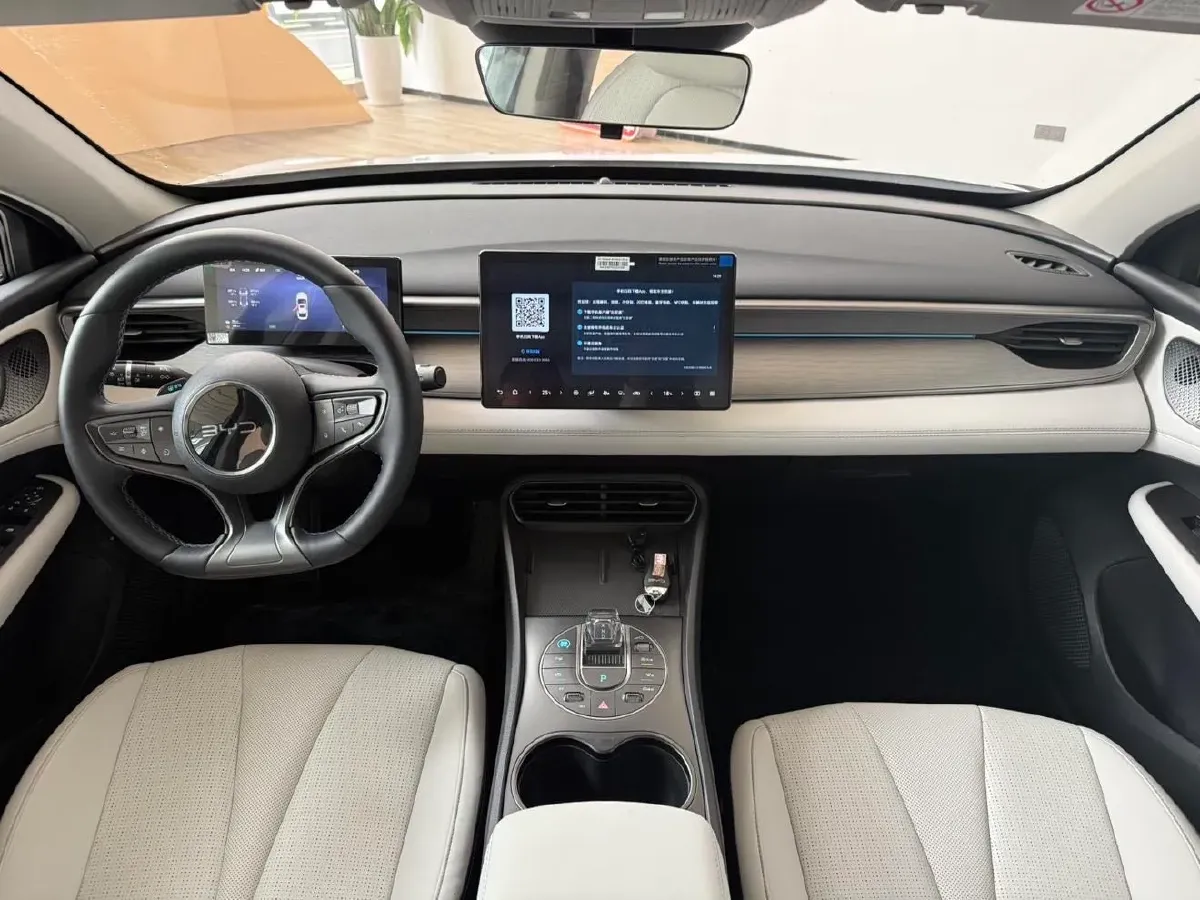 2025 BYD Seal05 DM-i 1.5L 101HP L4 E-CVT PHEV 15.87KWH,autocango,china used car exporter,china ev exporter,chinese used car exporter,chinese used ev exporter