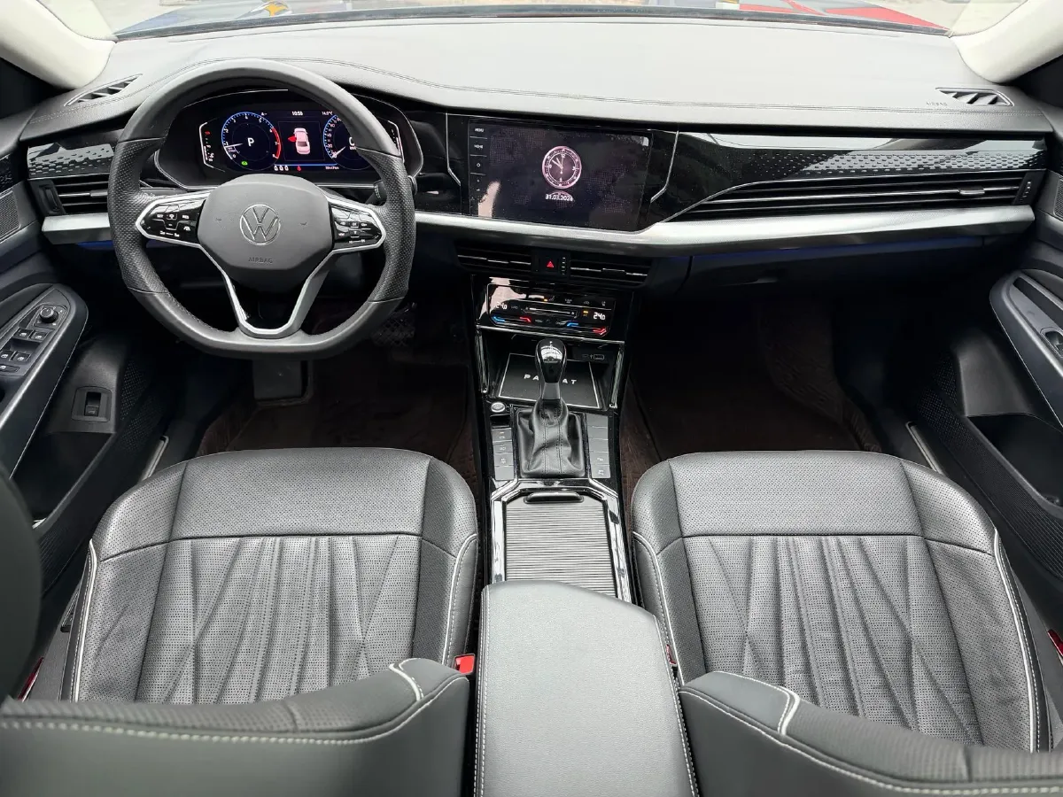 2023 Volkswagen Passat 2.0T 186HP L4 7DCT,autocango,china used car exporter,china ev exporter,chinese used car exporter,chinese used ev exporter