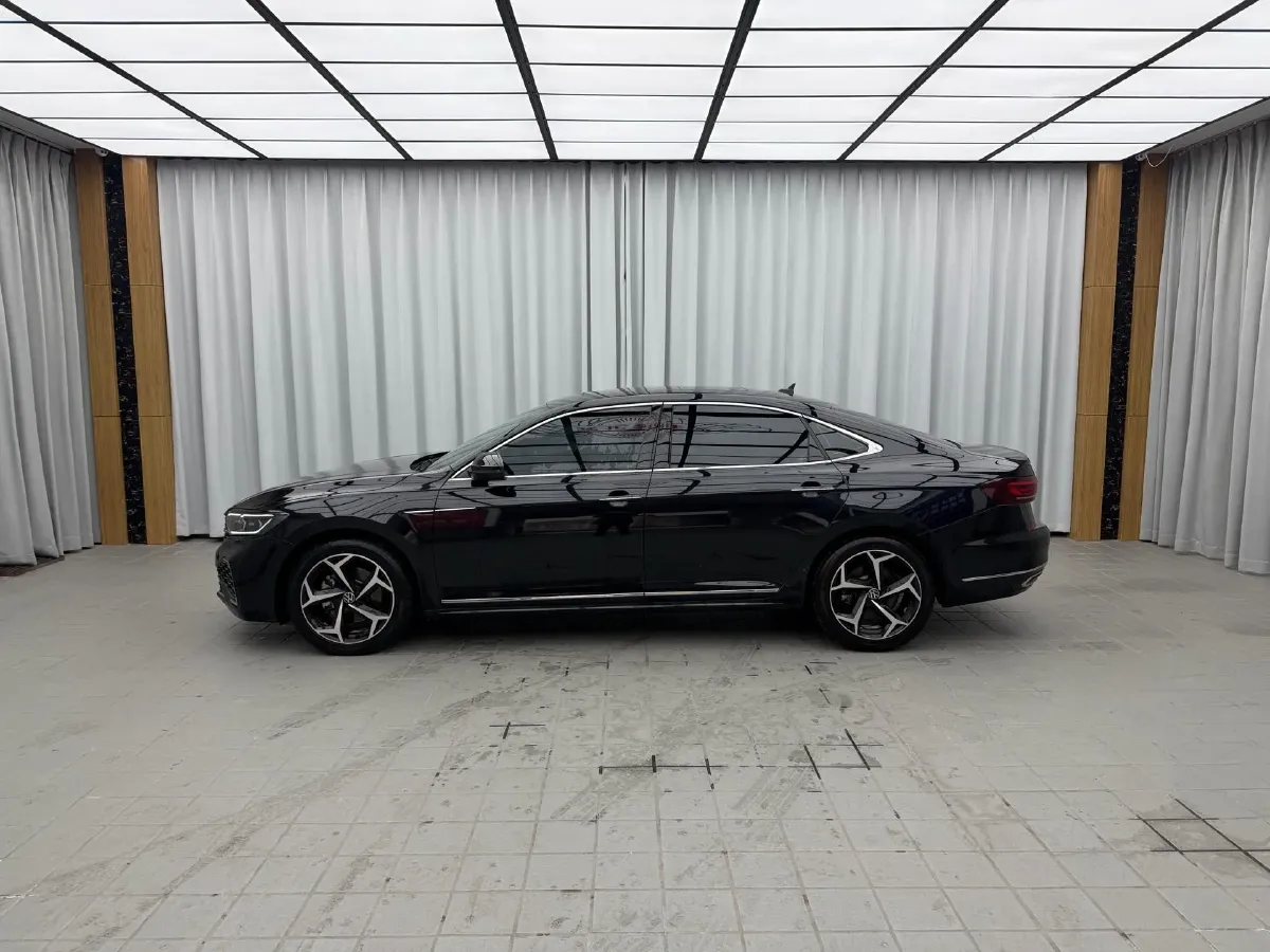 2023 Volkswagen Passat 2.0T 186HP L4 7DCT,autocango,china used car exporter,china ev exporter,chinese used car exporter,chinese used ev exporter