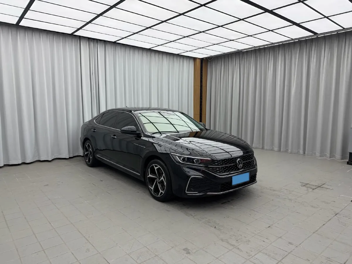 2023 Volkswagen Passat 2.0T 186HP L4 7DCT,autocango,china used car exporter,china ev exporter,chinese used car exporter,chinese used ev exporter