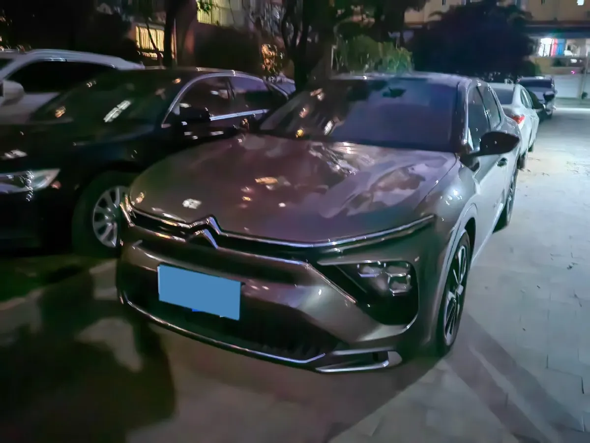 2021 Citroen C5 X 1.6T 175HP L4 8AT,autocango,china used car exporter,china ev exporter,chinese used car exporter,chinese used ev exporter