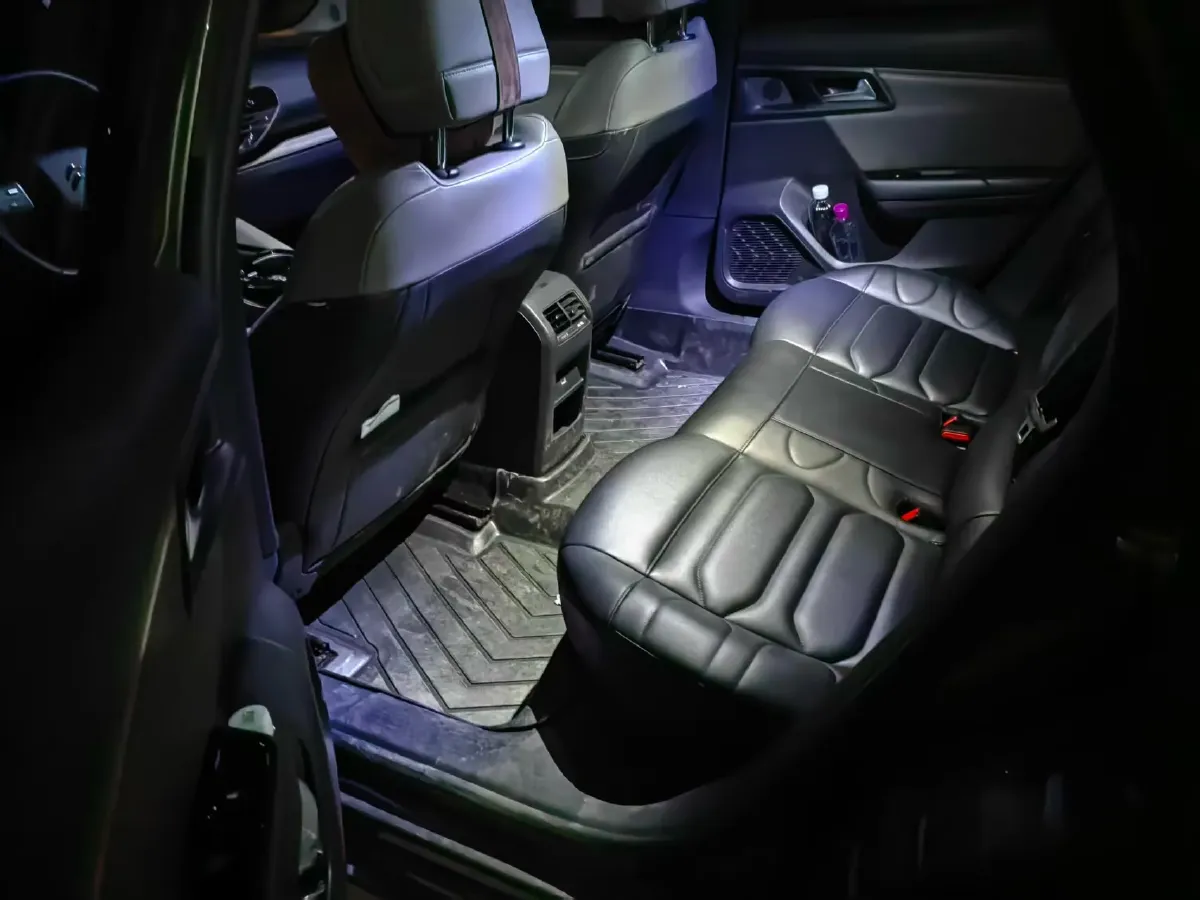 2021 Citroen C5 X 1.6T 175HP L4 8AT,autocango,china used car exporter,china ev exporter,chinese used car exporter,chinese used ev exporter