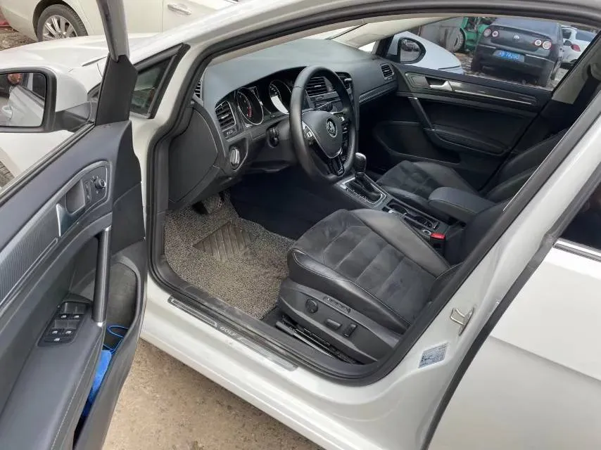 2018 Volkswagen Golf 1.4T 131HP L4 7DCT,autocango,china used car exporter,china ev exporter,chinese used car exporter,chinese used ev exporter
