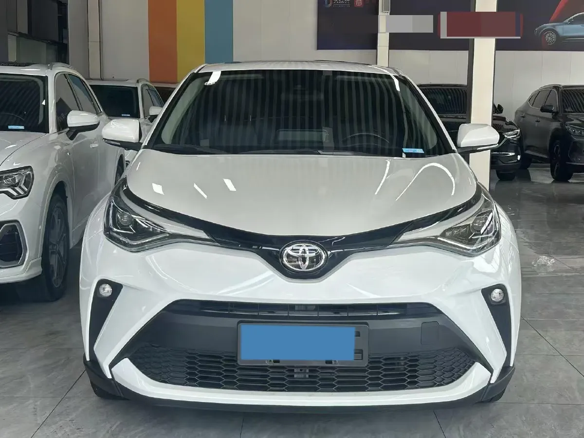 2021 Toyota C-HR 2.0L 171HP L4 CVT,autocango,china used car exporter,china ev exporter,chinese used car exporter,chinese used ev exporter