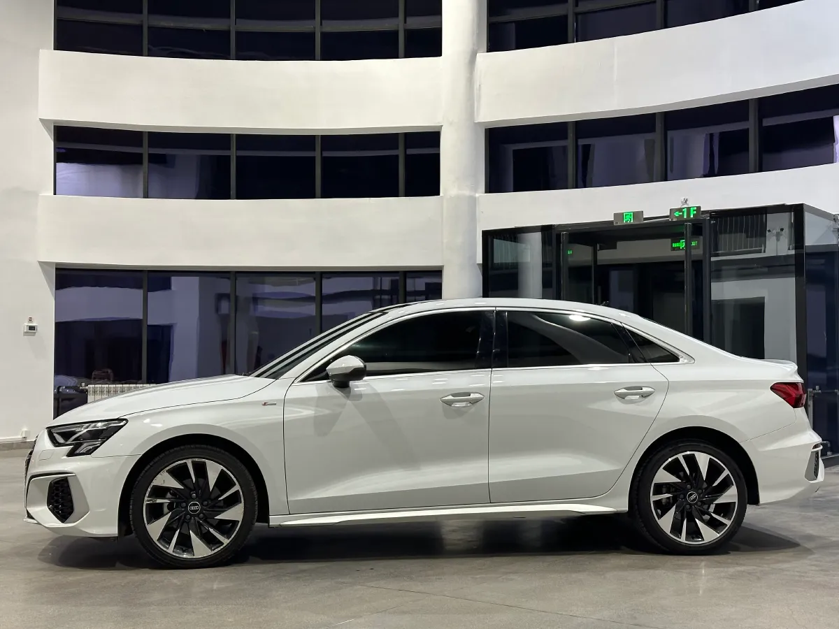 2022 Audi A3 1.4T 150HP L4 7DCT,autocango,china used car exporter,china ev exporter,chinese used car exporter,chinese used ev exporter