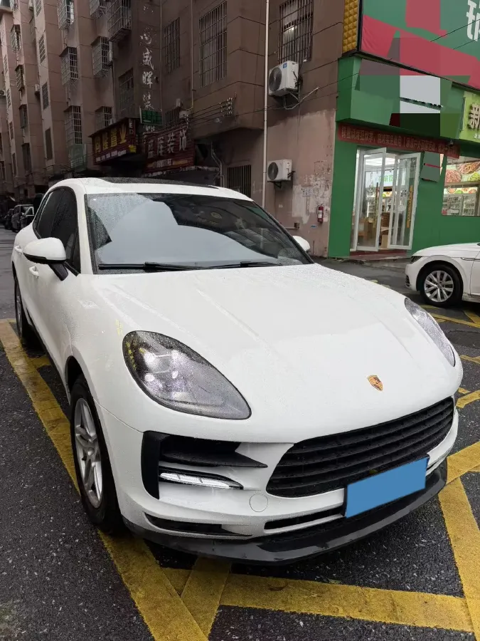 2021 Porsche Macan 2.0T 252HP L4 7DCT,autocango,china used car exporter,china ev exporter,chinese used car exporter,chinese used ev exporter