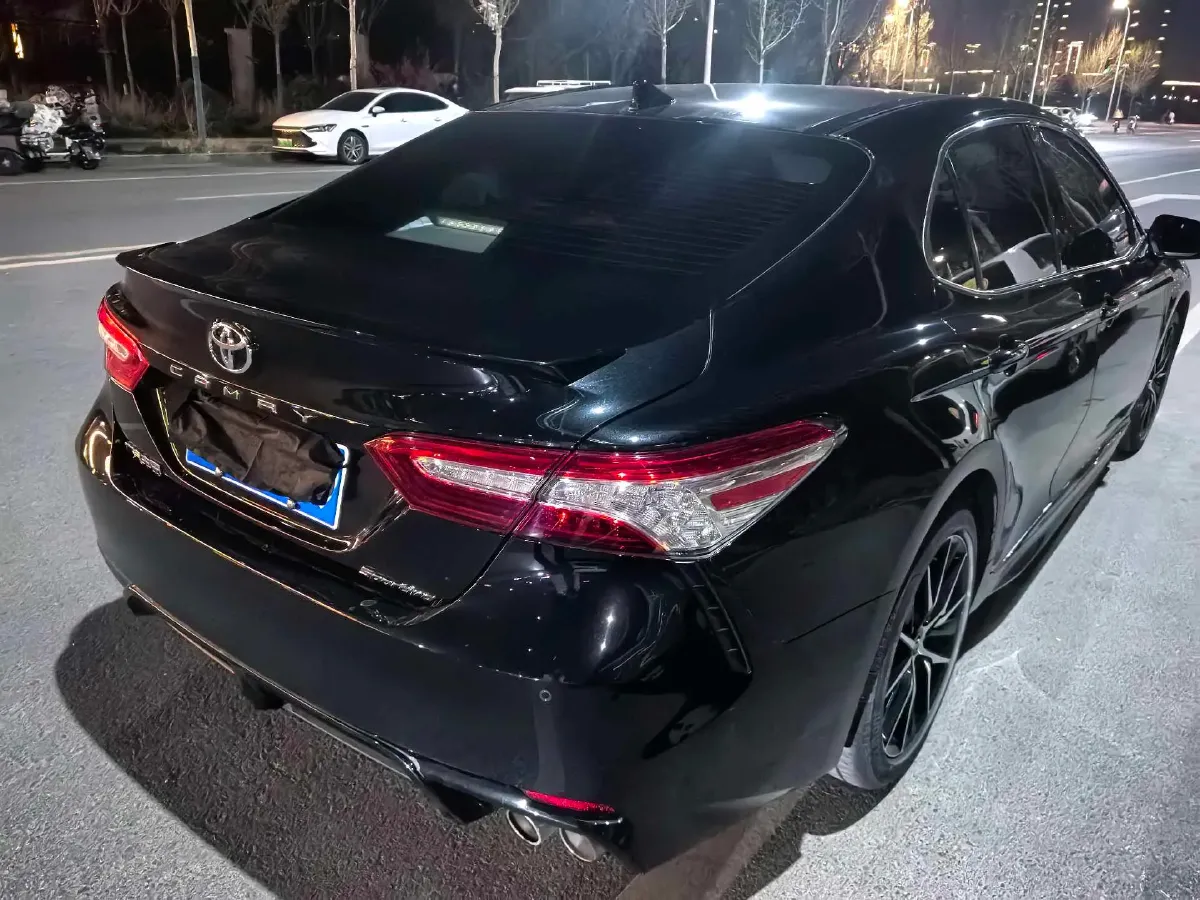 2021 Toyota Camry 2.5L 209HP L4 8AT,autocango,china used car exporter,china ev exporter,chinese used car exporter,chinese used ev exporter