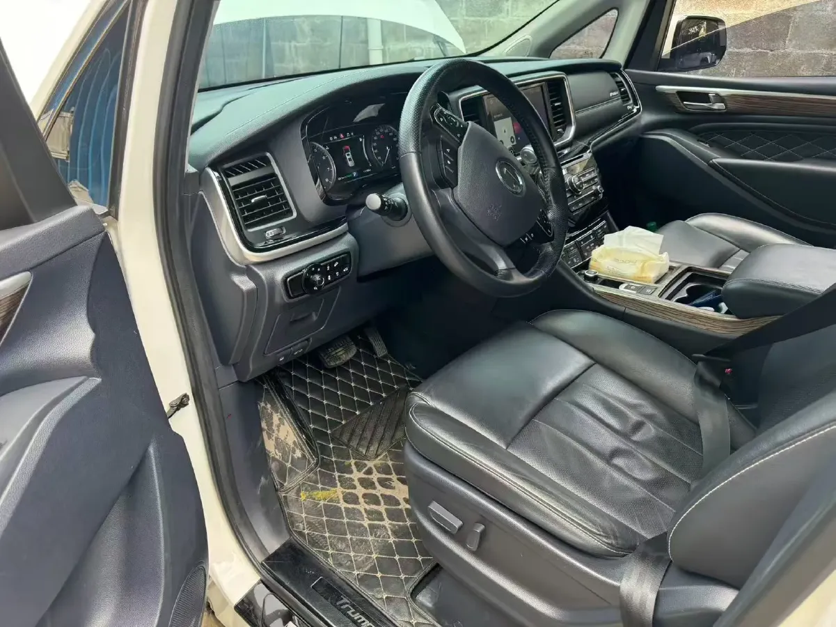 2020 GAC Trumpchi M8 2.0T 252HP L4 8AT,autocango,china used car exporter,china ev exporter,chinese used car exporter,chinese used ev exporter