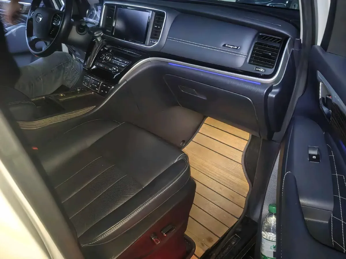 2020 GAC Trumpchi M8 2.0T 252HP L4 8AT,autocango,china used car exporter,china ev exporter,chinese used car exporter,chinese used ev exporter