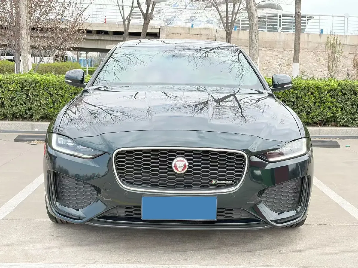 2023 Jaguar XEL 2.0T 250HP L4 8AT,autocango,china used car exporter,china ev exporter,chinese used car exporter,chinese used ev exporter