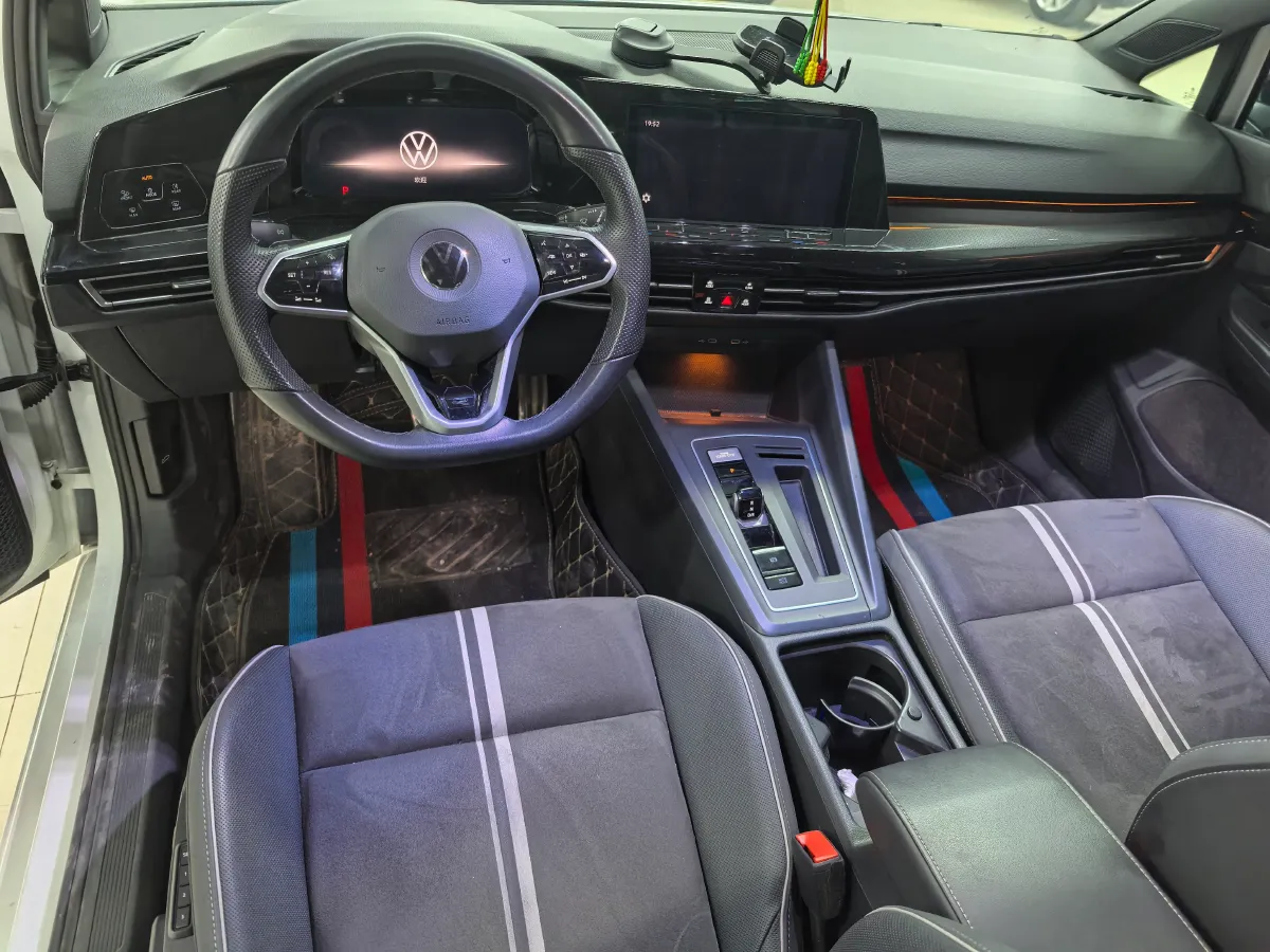 2023 Volkswagen Golf 1.4T 150HP L4 7DCT,autocango,china used car exporter,china ev exporter,chinese used car exporter,chinese used ev exporter