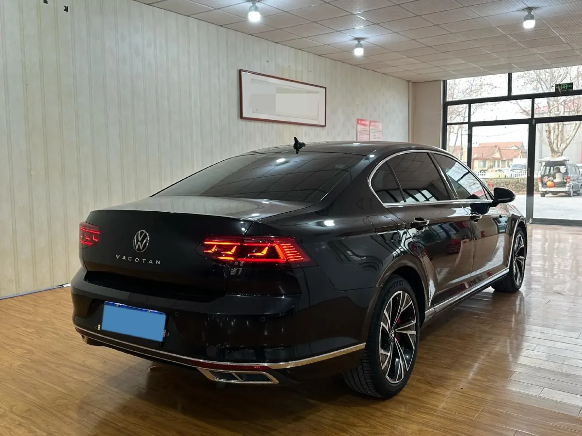 2020 Volkswagen Magotan 2.0T 186HP L4 7DCT,autocango,china used car exporter,china ev exporter,chinese used car exporter,chinese used ev exporter