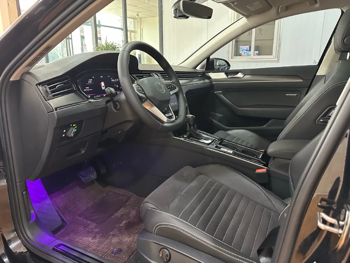 2020 Volkswagen Magotan 2.0T 186HP L4 7DCT,autocango,china used car exporter,china ev exporter,chinese used car exporter,chinese used ev exporter