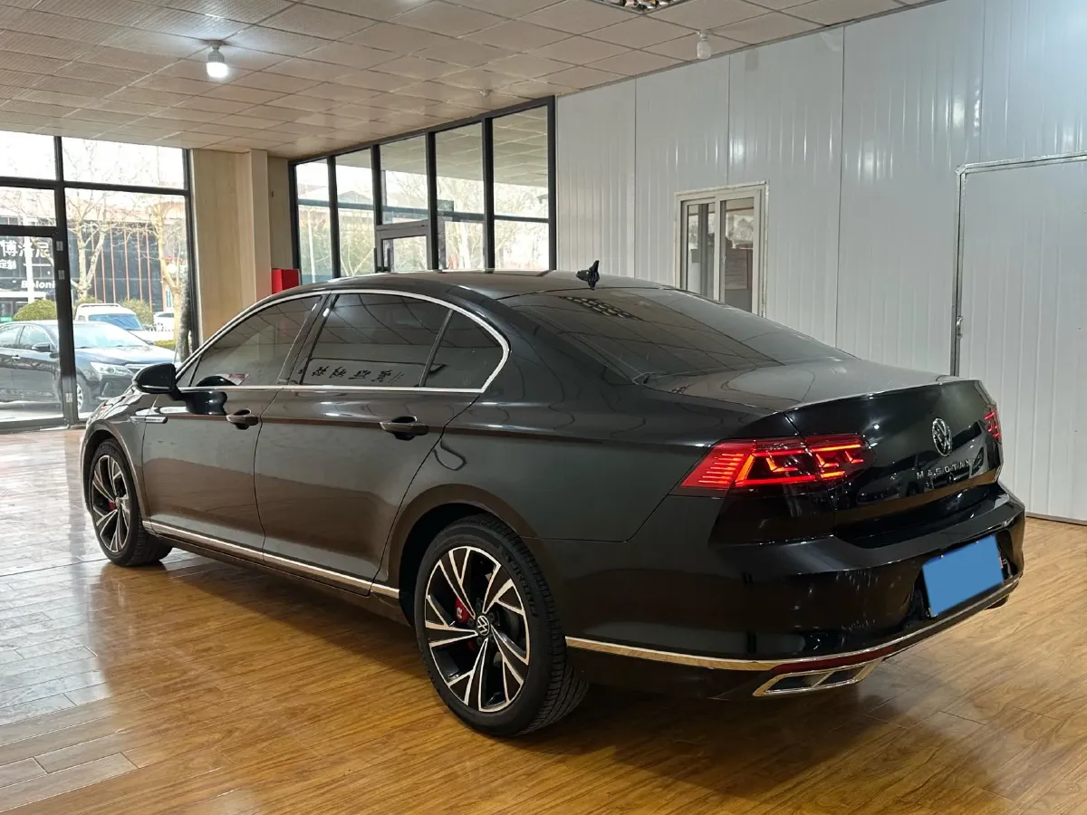 2020 Volkswagen Magotan 2.0T 186HP L4 7DCT,autocango,china used car exporter,china ev exporter,chinese used car exporter,chinese used ev exporter