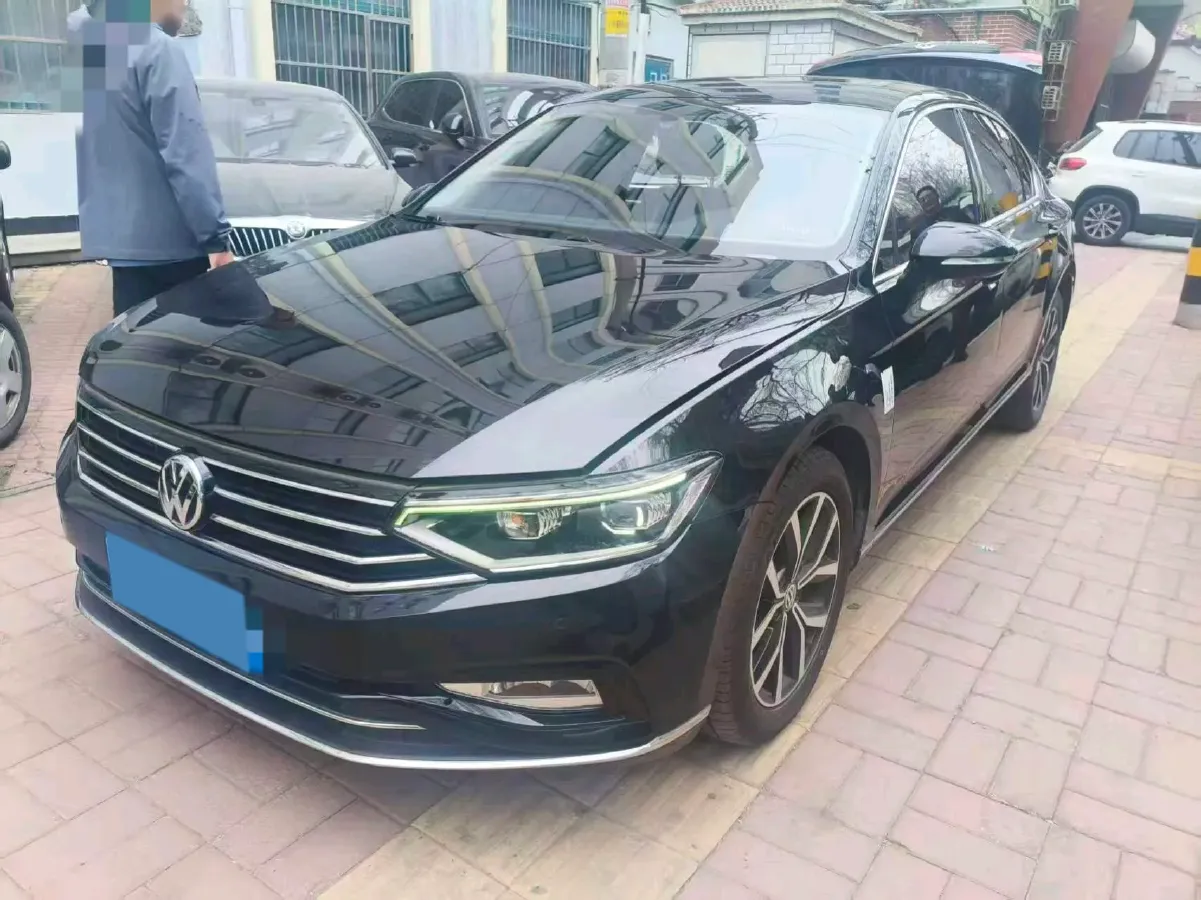 2020 Volkswagen Magotan 2.0T 186HP L4 7DCT,autocango,china used car exporter,china ev exporter,chinese used car exporter,chinese used ev exporter