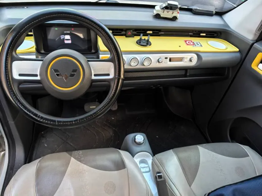 2022 WuLing HongGuang MINI EV BEV 26.5KWH,autocango,china used car exporter,china ev exporter,chinese used car exporter,chinese used ev exporter