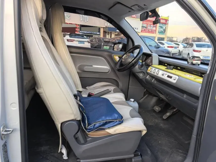 2022 WuLing HongGuang MINI EV BEV 26.5KWH,autocango,china used car exporter,china ev exporter,chinese used car exporter,chinese used ev exporter