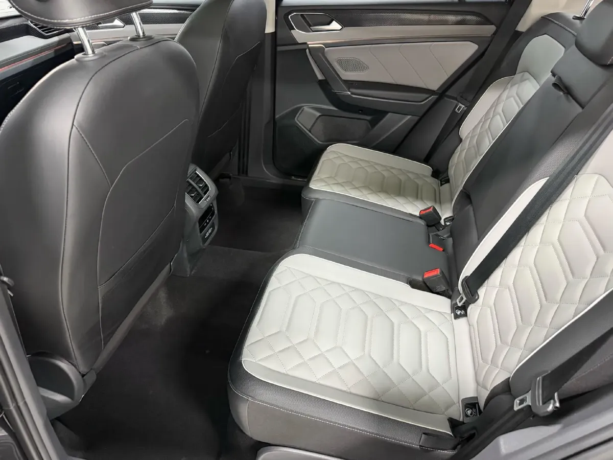 2023 Volkswagen Tayron 1.4T 150HP L4 7DCT,autocango,china used car exporter,china ev exporter,chinese used car exporter,chinese used ev exporter