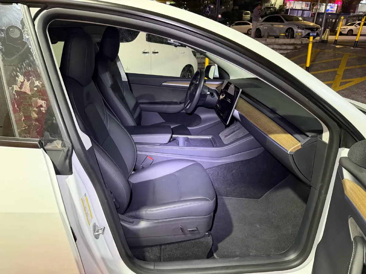 2021 Tesla Model Y BEV 60KWH,autocango,china used car exporter,china ev exporter,chinese used car exporter,chinese used ev exporter