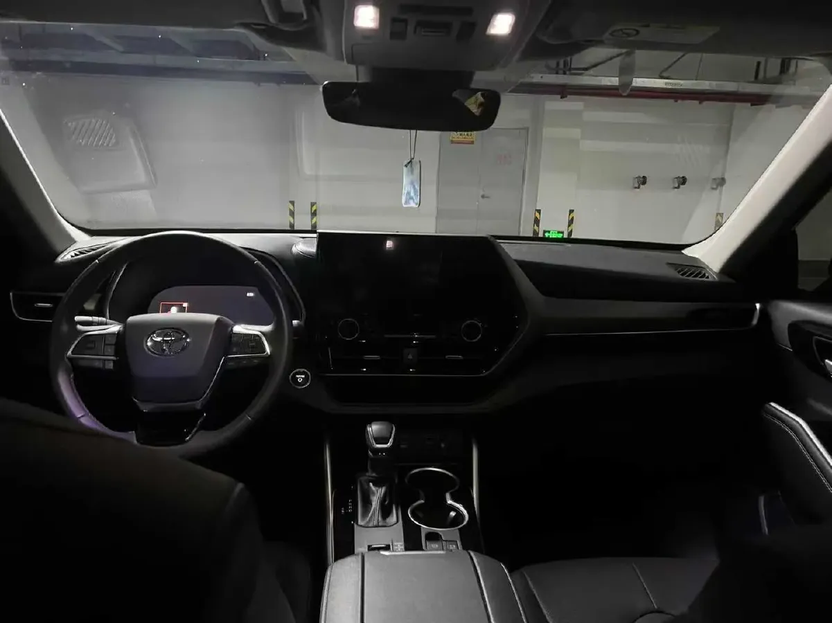 2024 Toyota Highlander 2.5L 189HP L4 E-CVT Hybrid,autocango,china used car exporter,china ev exporter,chinese used car exporter,chinese used ev exporter