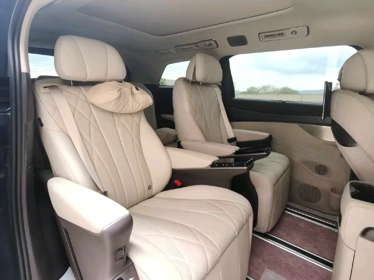 2025 Denza D9 1.5T 156HP L4 E-CVT PHEV 40KWH,autocango,china used car exporter,china ev exporter,chinese used car exporter,chinese used ev exporter