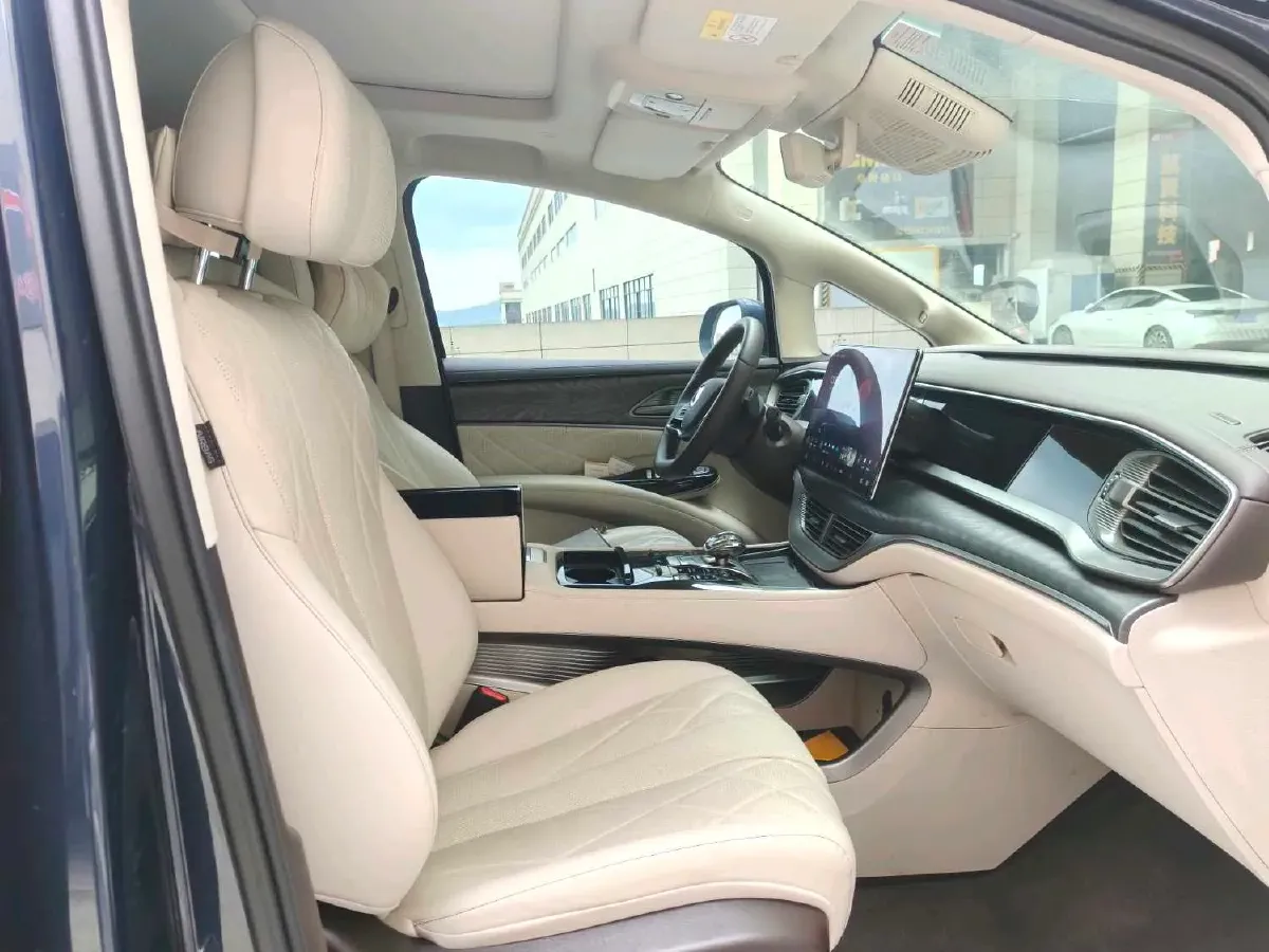 2025 Denza D9 1.5T 156HP L4 E-CVT PHEV 40KWH,autocango,china used car exporter,china ev exporter,chinese used car exporter,chinese used ev exporter