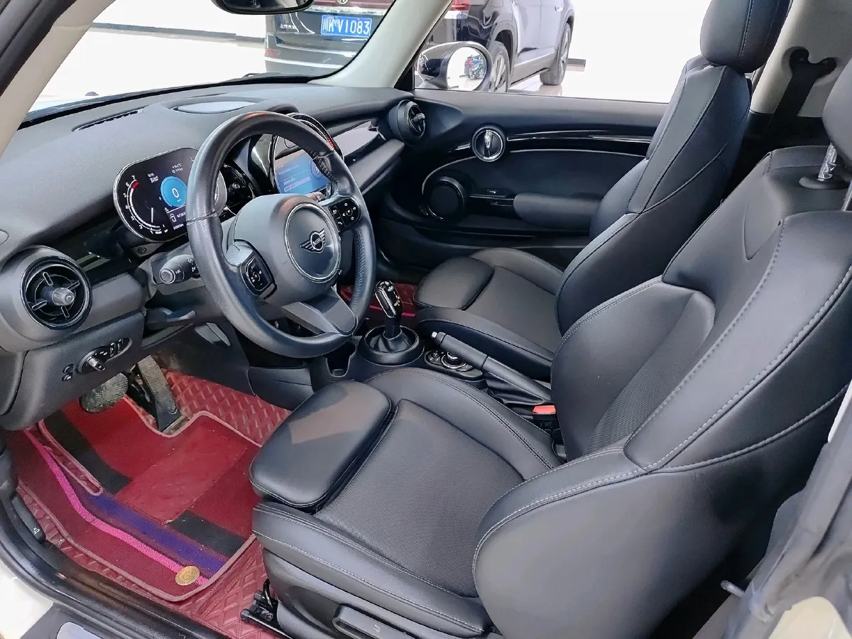 2022 MINI MINI 1.5T 136HP L3 7DCT,autocango,china used car exporter,china ev exporter,chinese used car exporter,chinese used ev exporter