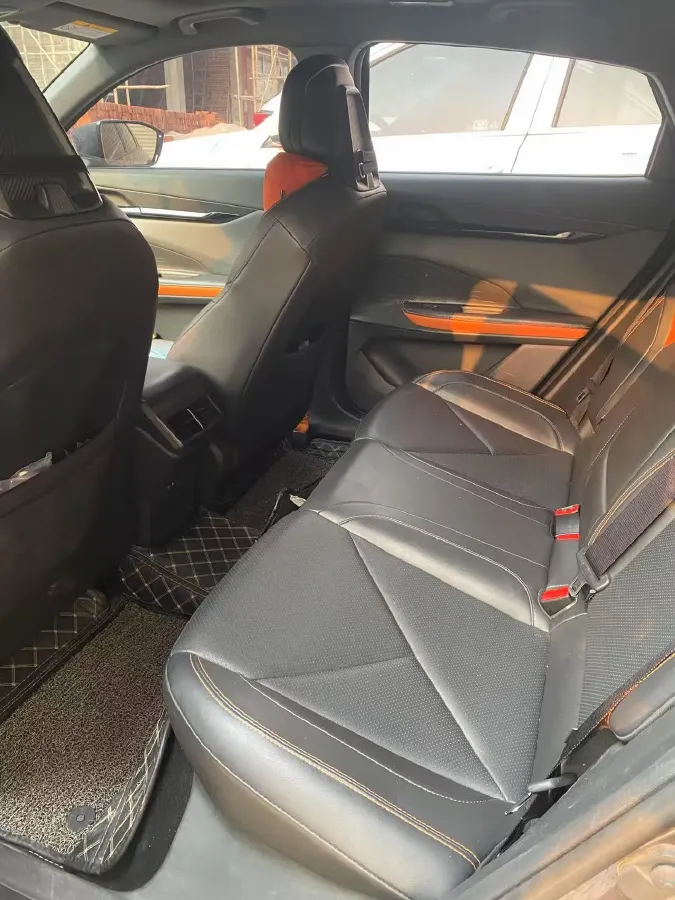 2022 ChangAn UNI-V 1.5T 188HP L4 7DCT,autocango,china used car exporter,china ev exporter,chinese used car exporter,chinese used ev exporter