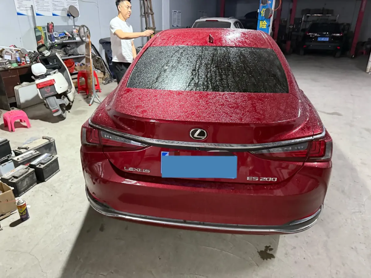 2018 Lexus ES 2.0L 167HP L4 6AT,autocango,china used car exporter,china ev exporter,chinese used car exporter,chinese used ev exporter