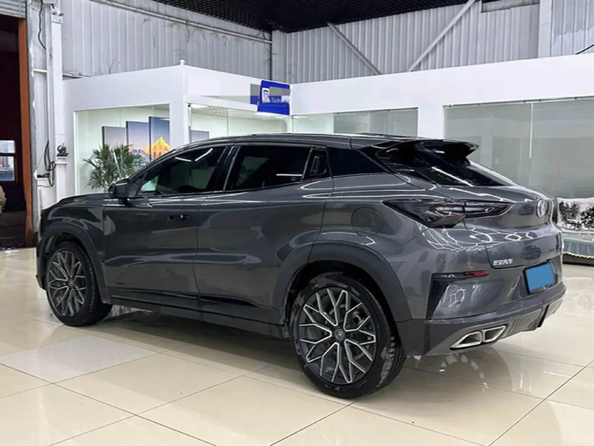 2022 ChangAn UNI-T 1.5T 188HP L4 7DCT,autocango,china used car exporter,china ev exporter,chinese used car exporter,chinese used ev exporter