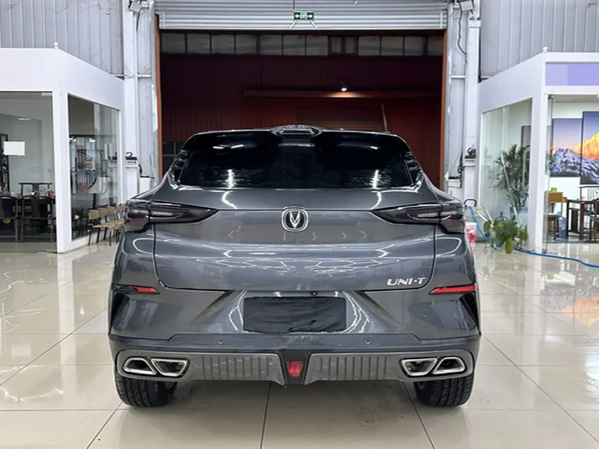 2022 ChangAn UNI-T 1.5T 188HP L4 7DCT,autocango,china used car exporter,china ev exporter,chinese used car exporter,chinese used ev exporter