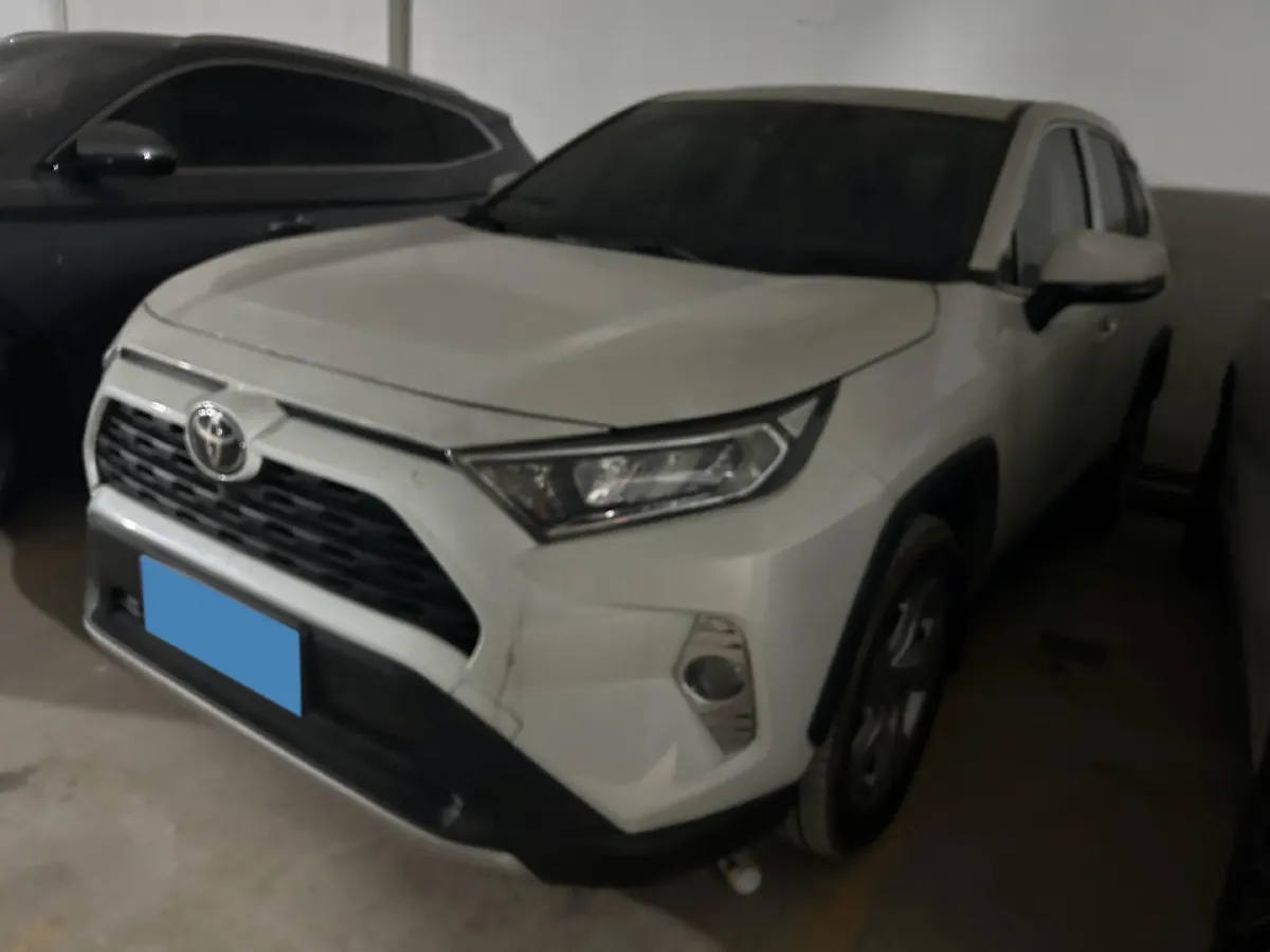 2020 Toyota RAV4 2.0L 171HP L4 CVT,autocango,china used car exporter,china ev exporter,chinese used car exporter,chinese used ev exporter
