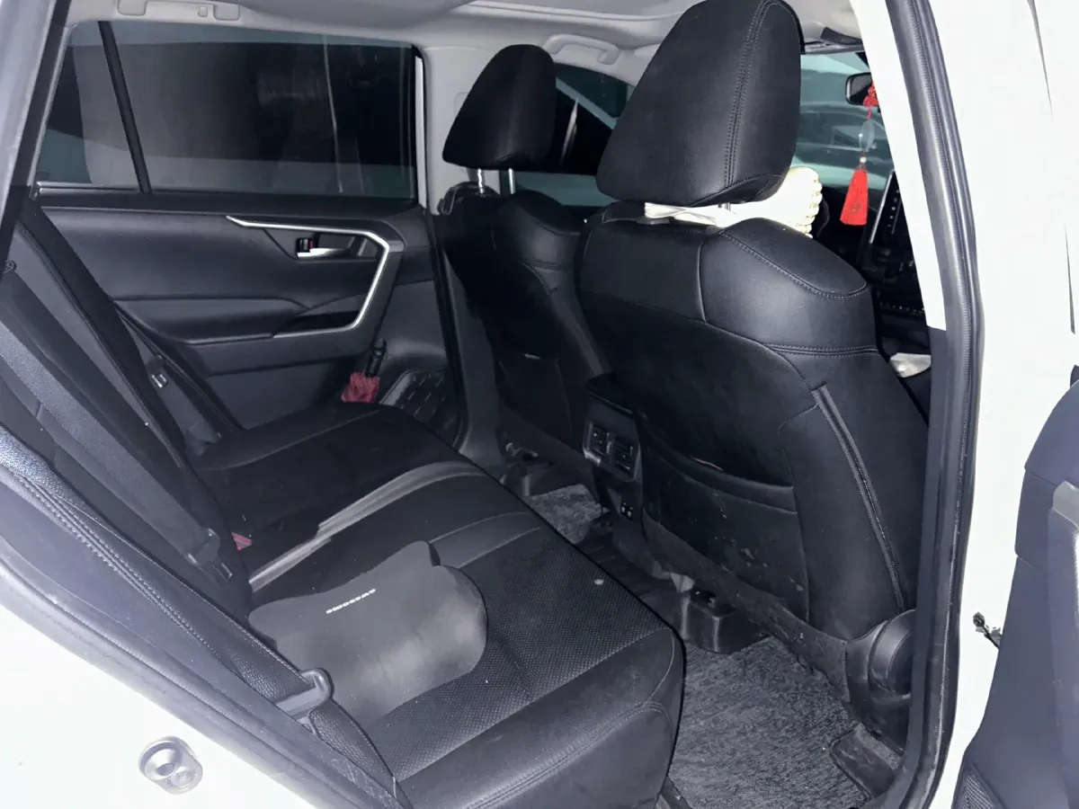 2020 Toyota RAV4 2.0L 171HP L4 CVT,autocango,china used car exporter,china ev exporter,chinese used car exporter,chinese used ev exporter