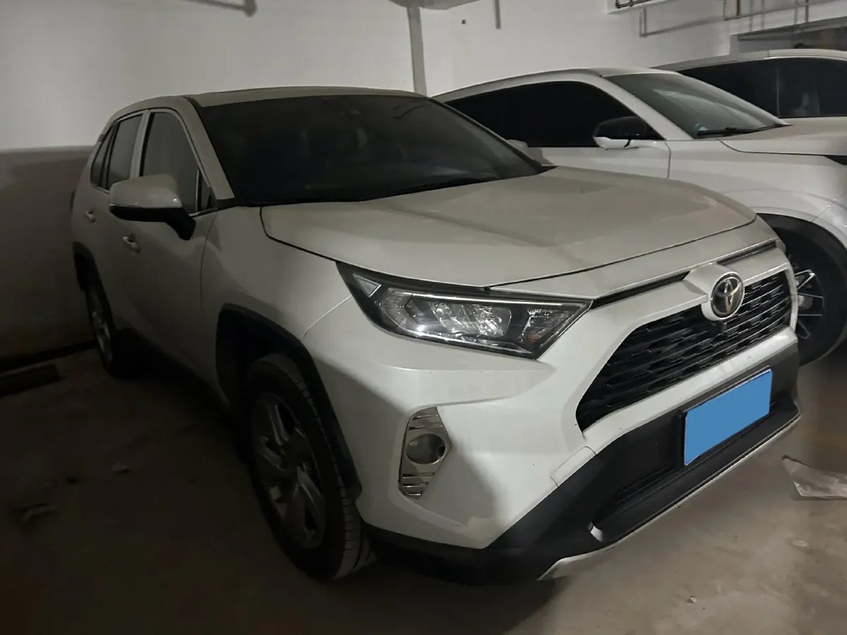 2020 Toyota RAV4 2.0L 171HP L4 CVT,autocango,china used car exporter,china ev exporter,chinese used car exporter,chinese used ev exporter