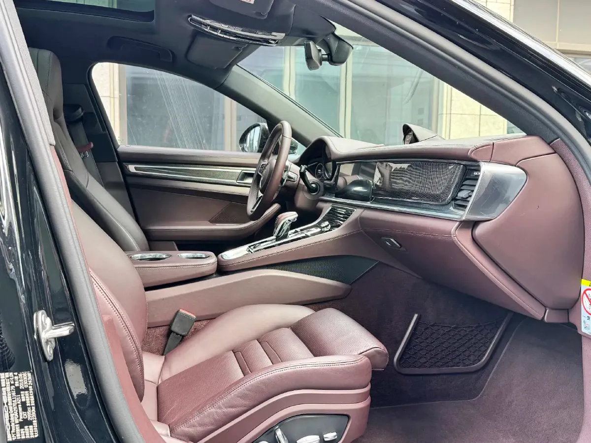 2017 BMW X6 3.0T 306HP L6 8AT,autocango,china used car exporter,china ev exporter,chinese used car exporter,chinese used ev exporter