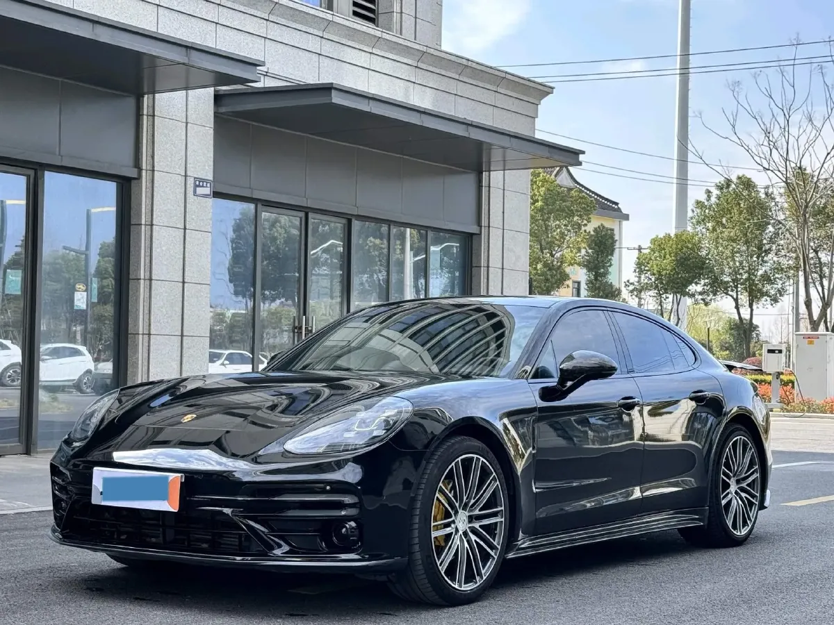 2017 BMW X6 3.0T 306HP L6 8AT,autocango,china used car exporter,china ev exporter,chinese used car exporter,chinese used ev exporter